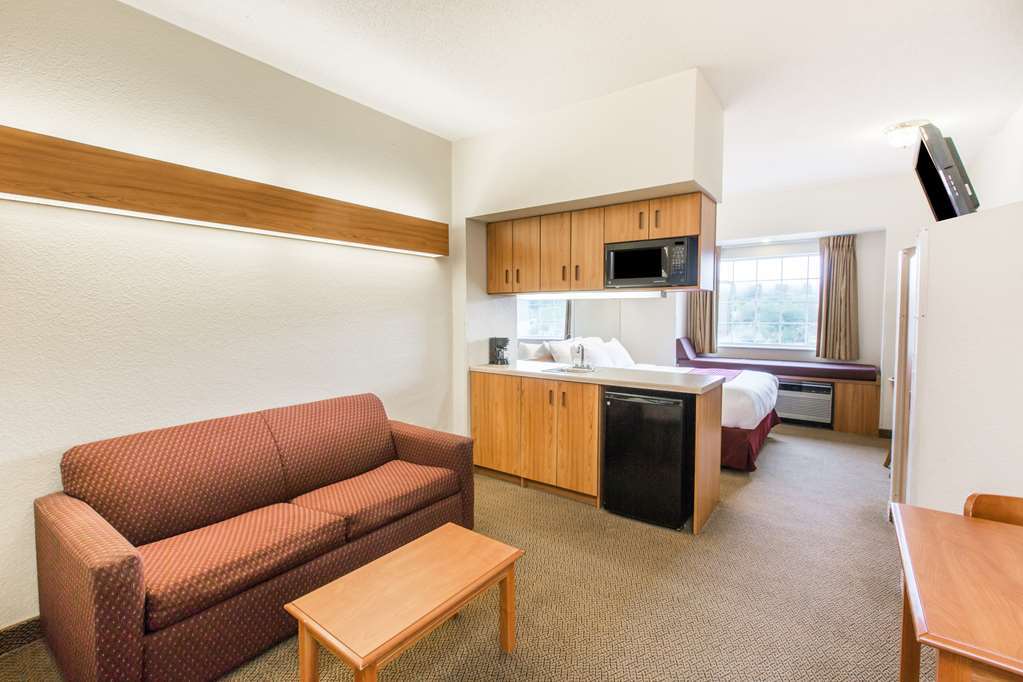 Quality Inn & Suites Robbinsville Ruang foto